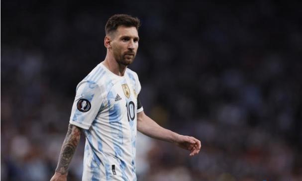 黑马神作《万古神君》，